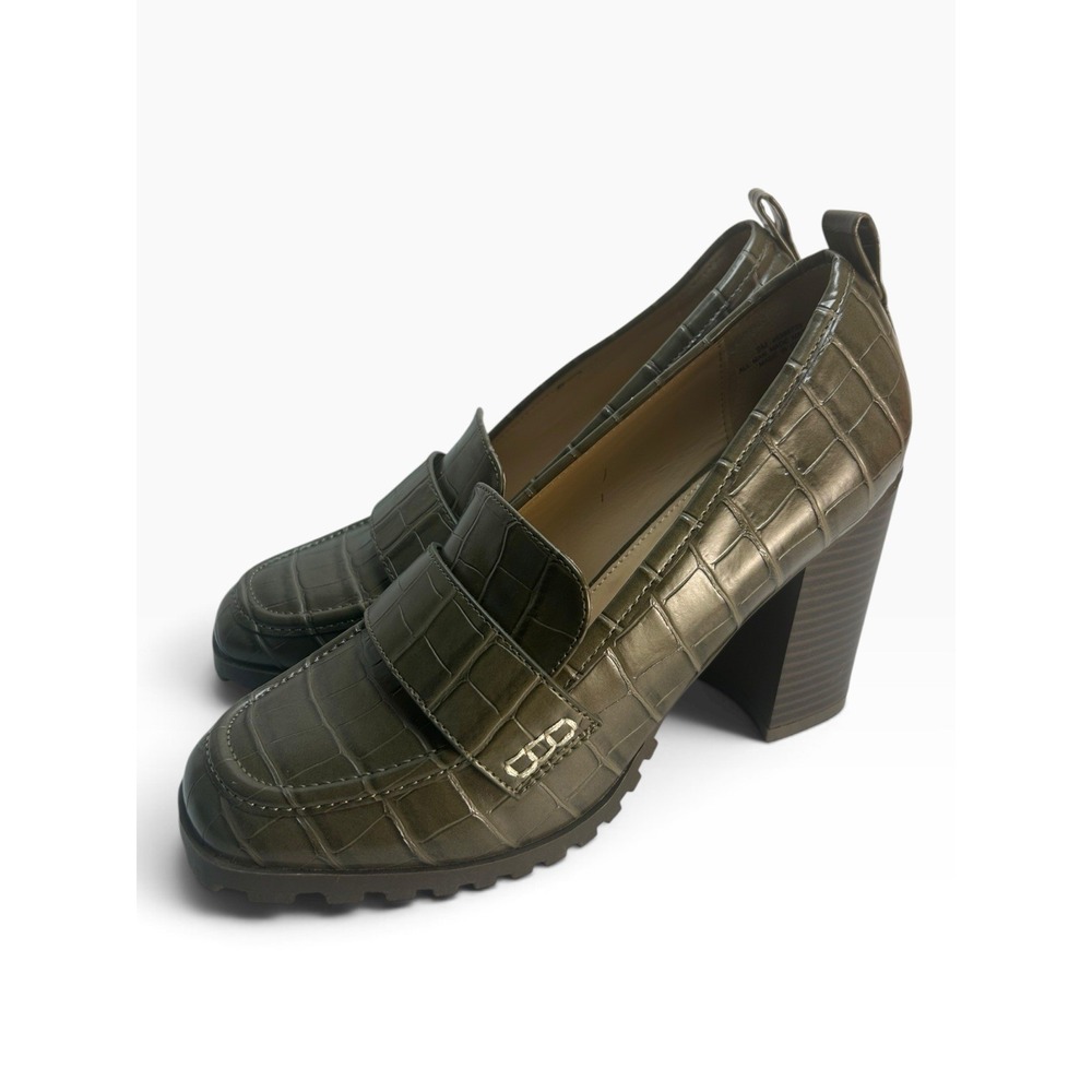 Comfort Est 1946 Womens Heeled Penny Loafers 9 M Green Crocodile Block Heel NEW